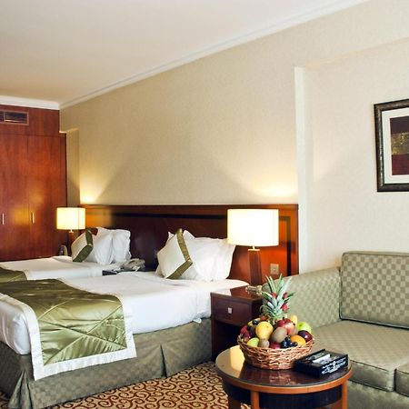 Ramee Royal Hotel Dubai Bagian luar foto
