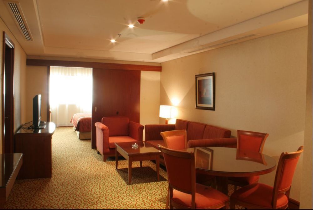 Ramee Royal Hotel Dubai Ruang foto