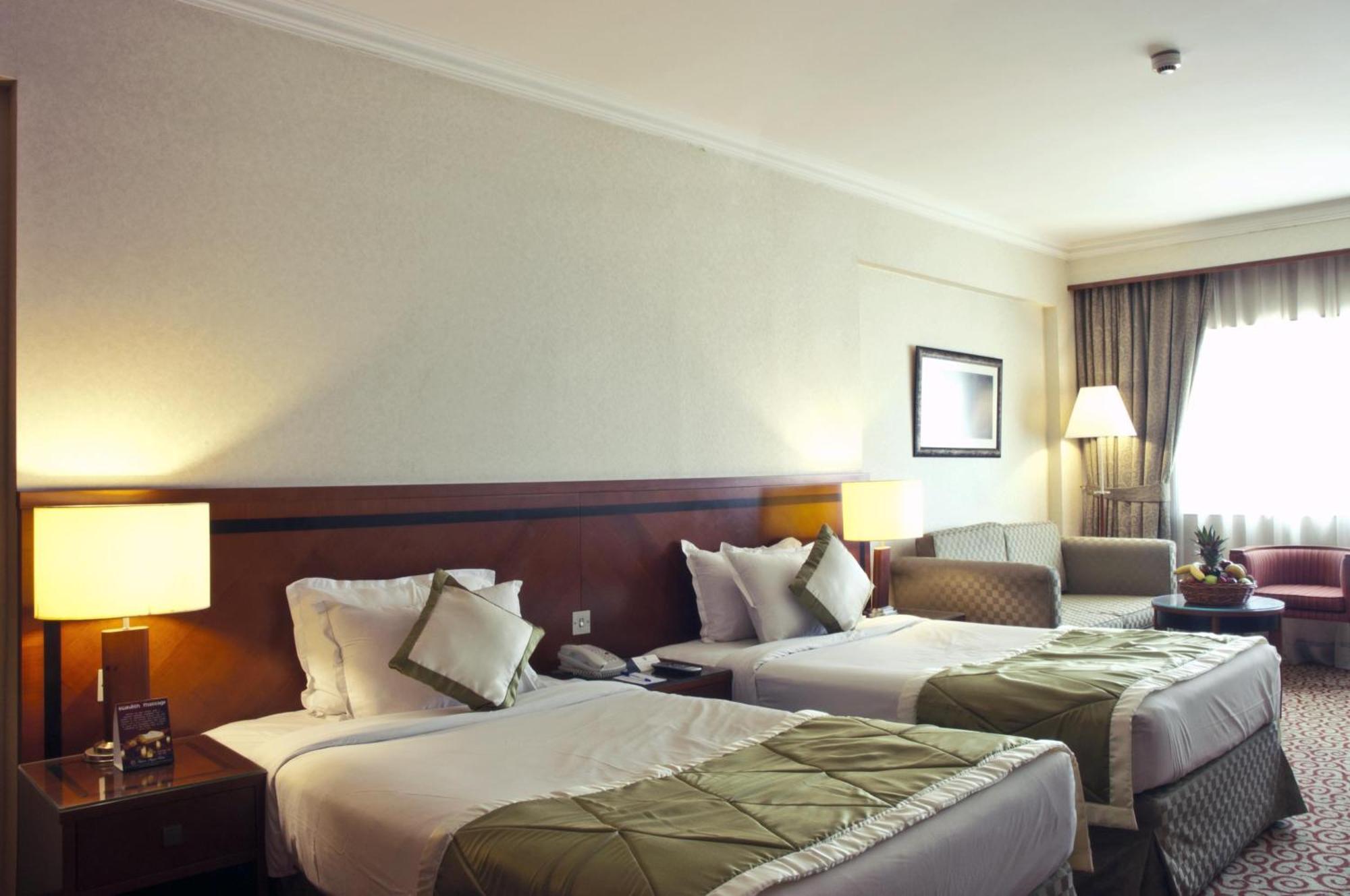 Ramee Royal Hotel Dubai Bagian luar foto